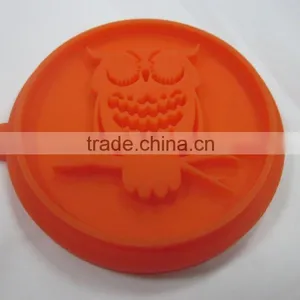 New Design Owl Shape Silicone Cookie Stamper, Biscuit Stamper With Wooden Handle thumbnail-4