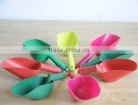 Kids Pink Shovel Plastic Scoop thumbnail-1