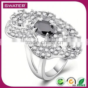 China Jewelry Wholesale Light Weight Diamond Necklace Set thumbnail-4