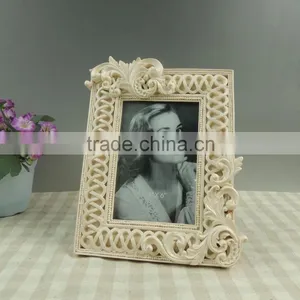 Resinic Handmade Gothic Design Picture Frame for Sale thumbnail-1