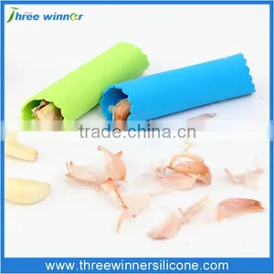 Silicone Products Vegetables and Fruits Custom Roller Garlic Peeler thumbnail-1