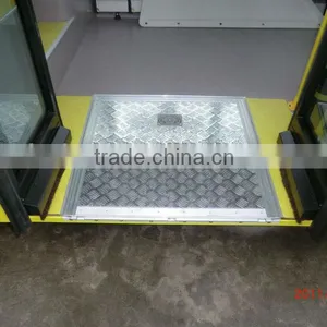 Fold Manual Wheelchair Loading Ramp for Bus thumbnail-5