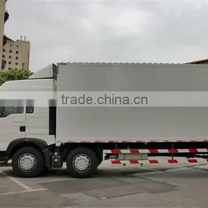 HOWO T5G MAN Engine 280HP Euro4 6X2 Motor Truck / Cargo Van Truck thumbnail-2