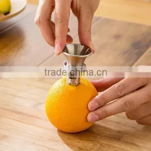 CY179 Potable Stainless Steel Fruit Vegetable Tools Lemon Juicer Manually Squeezers thumbnail-1