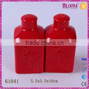 Ceramic Red Salt and Pepper Shaker Wedding Favors thumbnail-1