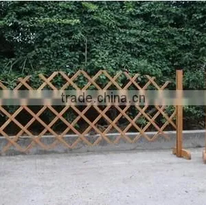 Wood Expanding Fence thumbnail-1