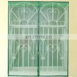 In the Middle Open Type of Magnetic Screen Window Netting for Preventing Bugs thumbnail-4