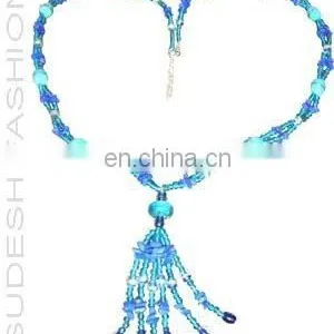 Glass Bead Costume Necklace thumbnail-1