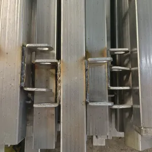 Wholesale Heavy Duty Bulk Livestock Cattle Panels Low Cost Round Pen Steel Tube Goat Pig Sheep House Feeder Portable Fence Panel thumbnail-2