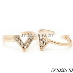 Pave Crystals Triangle & "V" Shape Ring Set Diamonds Gold Engagement Rings thumbnail-2