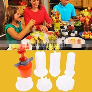 New Fashion Creative Kitchen Vegetable Fruit Plastic Fruit Shape Cutter Slicer Food Decorator Fruit Cutter SV018524 thumbnail-3