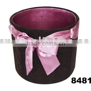 Knit Storage Basket With Satin Bow Decoration thumbnail-1