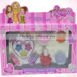 Plistic Beautiful Make-up Set Fashion Girl Toys thumbnail-2