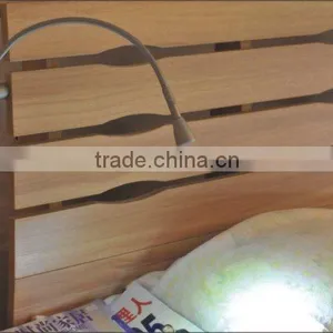 1W Flexible LED Reading Light thumbnail-1