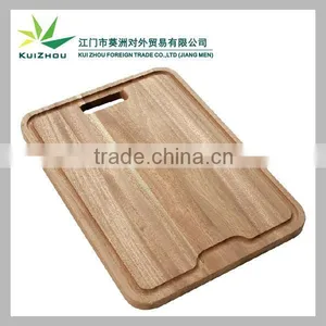 Wooden Cutting Board With Water Tank and Handle thumbnail-1
