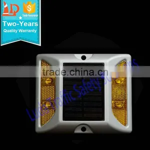 Aluminum LED Highway Road Stud Manufacturers thumbnail-3