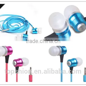 2015 New Products Hot Selling Earphone Colorful In-ear Earphones With Flat Cable thumbnail-2