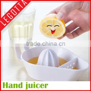 Wholesale Popular Best Quality Manual Plastic Portable Squeezer for Sale thumbnail-1