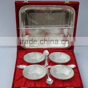 Metal Bowl Four Bowl With One Square Tray and Four Spoons Made in Brass and Silver Plated in a Velvet Box thumbnail-1