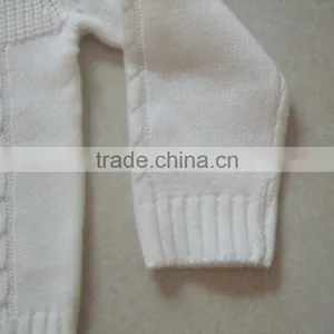 High Quality Kangaroo Packet Twist Pullover Sweater Designs for Girls (BKNB5345) thumbnail-4