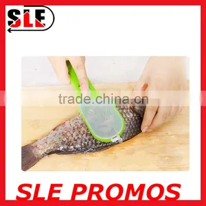 Promotional Custom Plastic Fish Grater,High Quality Stainless Steel Fish Scraper Scale,Multifunction 3 in 1 Fish Skin Peeler thumbnail-1