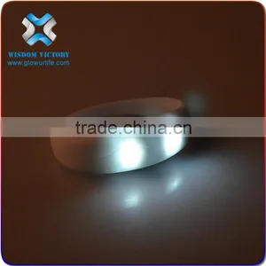 2016 New Products Motion Activated Led Bracelet thumbnail-4