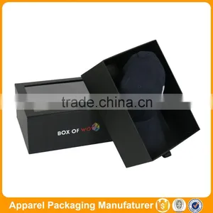 Black Paper Box With Window Multiple Hat Display Case thumbnail-1