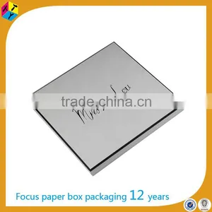 White Plain Paper Packaging Scarf Subscription Box thumbnail-3