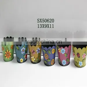 Decorative Garden Metal Flower Pot With Lovely Animal thumbnail-1
