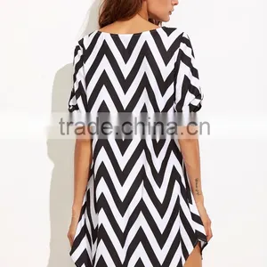 Black And White Chevron Print Shift Dress With High Quality thumbnail-3