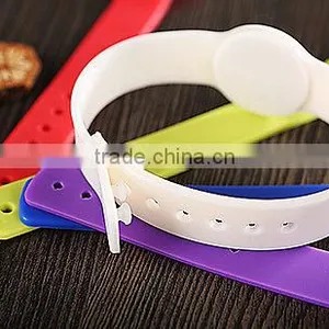 Tracking Chip Adjustable Silicon RFID Wristband thumbnail-3