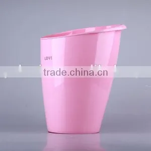 Heart-shaped Sloping Plastic Trash Can/Rubbish Bin Household Garbage Can thumbnail-1