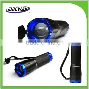 Battery Opertated Zoom Torch Flashlight thumbnail-1