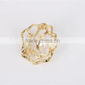 Fashion River Born Pearl Flower Designs Brass Brooch Women Jewerly Set Wholesale thumbnail-2