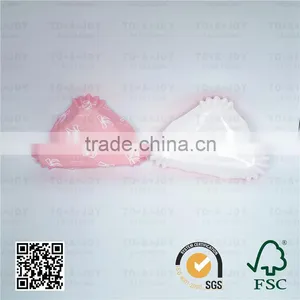 Disposable Triangle Cake Baking Case thumbnail-4