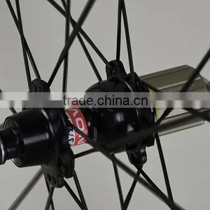 Chinese Carbon Wheels Cheap Price Carbon Wheelset Clicher Tubular Carbon Wheelset Cheap Bike Wheels thumbnail-3
