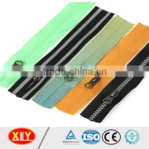 Hot Sale Wholesale Green Close End Nylon Waterproof Zipper thumbnail-2