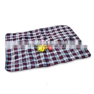 Outdoor Folding Waterproof Picnic Mat thumbnail-1