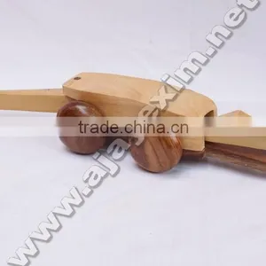 Wooden Crocodile Toy thumbnail-1
