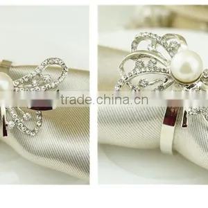 Alloy Cheap Napkin Ring for Wedding Decoration Bulk Wholesale Silver Crystal Pearl Customize thumbnail-4