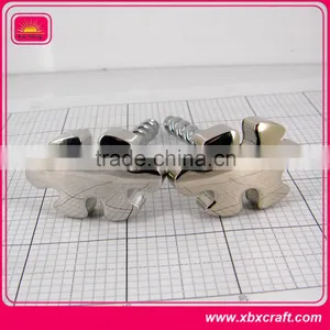 High Quality Iron Deluxe Carabiner With Wine Opener thumbnail-1