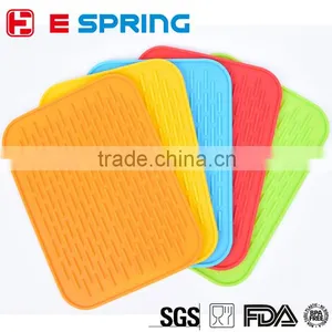 Candy Color Multifunction Rectangular Table Mat Waterproof Silicone Mat thumbnail-1