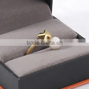 China Wholesale Touch Love Fashion Stainless Steel Teddy Bear Pearl Elegant Women Ring thumbnail-3
