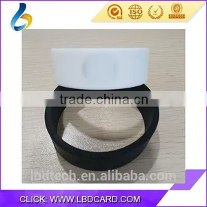Hot Sale RFID Silicone Wristband For Event MIFARE Classic 1K Bracelet thumbnail-3