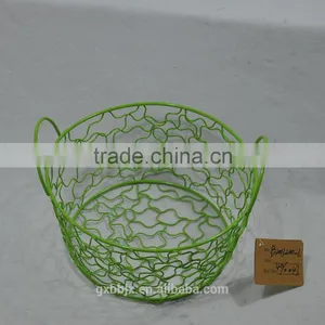 Set of Three Metal Wire Storage Basket With Handle thumbnail-4