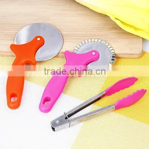 Hot Pink PP Handle Bakeware Pizza Cutter thumbnail-3