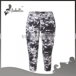 Custom Yoga Fitness Fashion Wholesale Woman Capris thumbnail-3