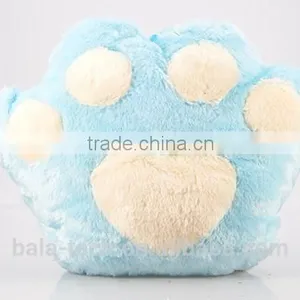 Battery Heated Neck Pillow thumbnail-1
