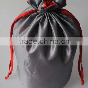 Round Satin Jewelry Bag thumbnail-1