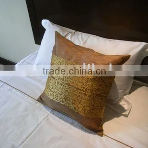 100% Polyester Hotel Cushion Cover thumbnail-1